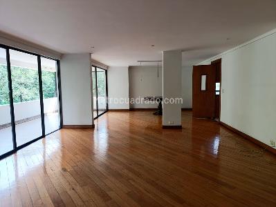Apartamento de 4 alcobas en venta en San Lucas, Medellín, 257 m² · foto 4 de 19