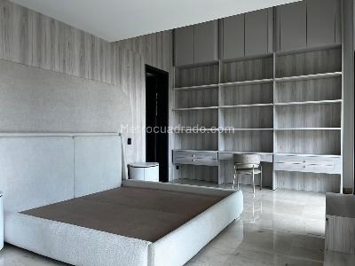 Casa de 4 alcobas en venta en El Poblado, Medellín, 1085 m² · foto 15 de 20