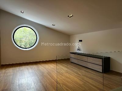 Casa de 4 alcobas en venta en El Poblado, Medellín, 1085 m² · foto 9 de 20