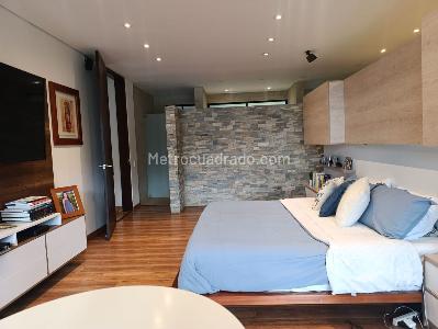 Casa de 3 alcobas en venta en El Poblado, Medellín, 432 m² · foto 11 de 20