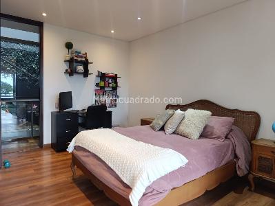 Casa de 3 alcobas en venta en El Poblado, Medellín, 432 m² · foto 12 de 20