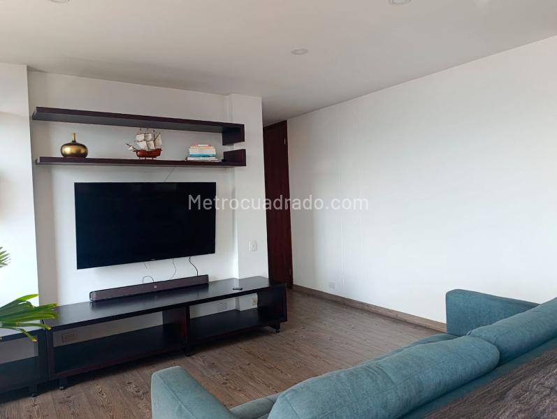 Furnished 2BR Apartment with Jacuzzi in El Poblado - 2