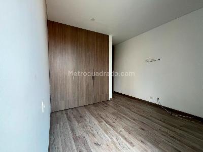 Apartamento de 2 alcobas en venta en El Poblado, Medellín, 147 m² · foto 11 de 15