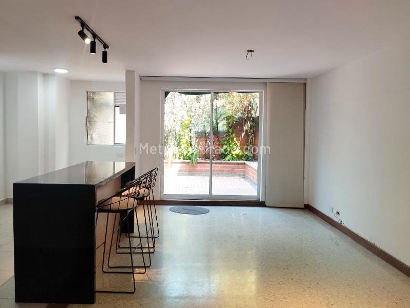 Casa Elegante de 3 Alcobas con Diseño Moderno en El Poblado - 3