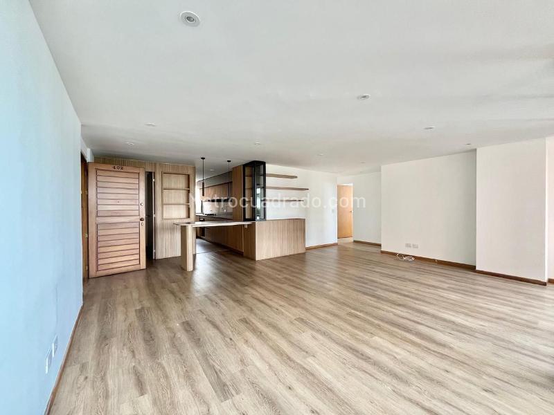 Apartamento de 3 Alcobas con Vistas a la Naturaleza en El Poblado - 3