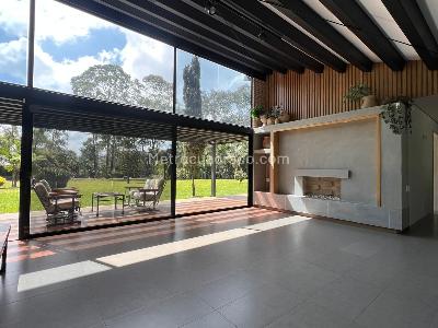 Casa en Arriendo, LLANOGRANDE, Rionegro en Rionegro, de Prointegral S. A. M.a. V. U 00048/09 Scm