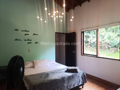 Casa en arriendo en El Poblado, Medellín · foto 14 de 19