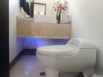 Casa en arriendo en El Poblado, Medellín · foto 17 de 19