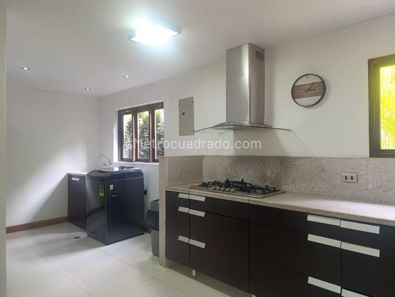 Charming 3BR House for Rent in El Poblado - 6
