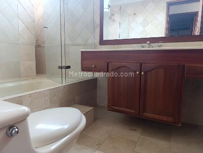 Apartamento de 3 alcobas en venta en El Poblado, Medellín, 175 m² · foto 16 de 20