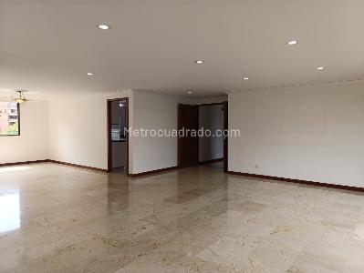 Apartamento de 3 alcobas en venta en El Poblado, Medellín, 175 m² · foto 4 de 20