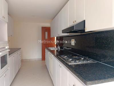 Apartamento de 3 alcobas en venta en El Poblado, Medellín, 175 m² · foto 6 de 20