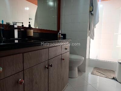 Apartamento en venta en El Poblado, Medellín · foto 18 de 20