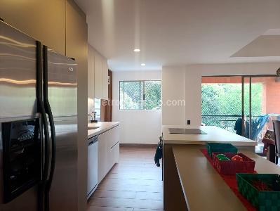 Apartamento en venta en El Poblado, Medellín · foto 8 de 20