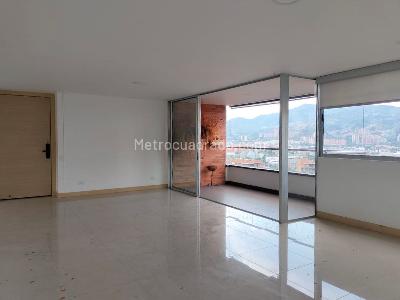 Apartamento en venta en El Poblado, Medellín · foto 2 de 20