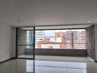 Apartamento de 3 alcobas en venta en Villa Carlota, Medellín, 121 m² · foto 2 de 20