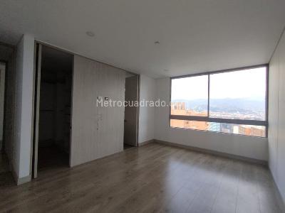 Apartamento de 3 alcobas en venta en El Poblado, Medellín, 130 m² · foto 10 de 16