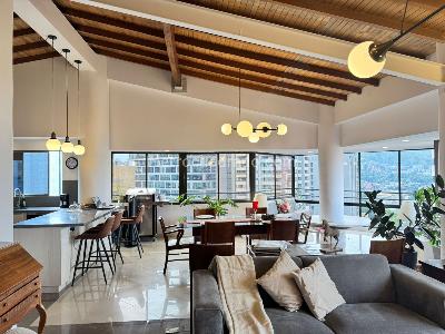 Apartamento en arriendo en El Poblado, Medellín · foto 3 de 18