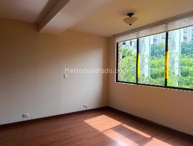 Apartamento de 3 alcobas en arriendo en Los Balsos, Medellín, 209 m² · foto 12 de 19
