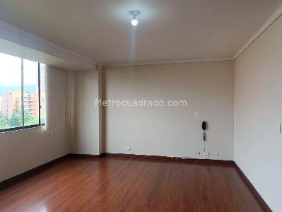 Apartamento de 3 alcobas en arriendo en Los Balsos, Medellín, 209 m² · foto 13 de 19