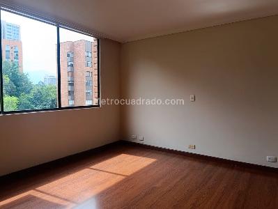 Apartamento de 3 alcobas en arriendo en Los Balsos, Medellín, 209 m² · foto 15 de 19