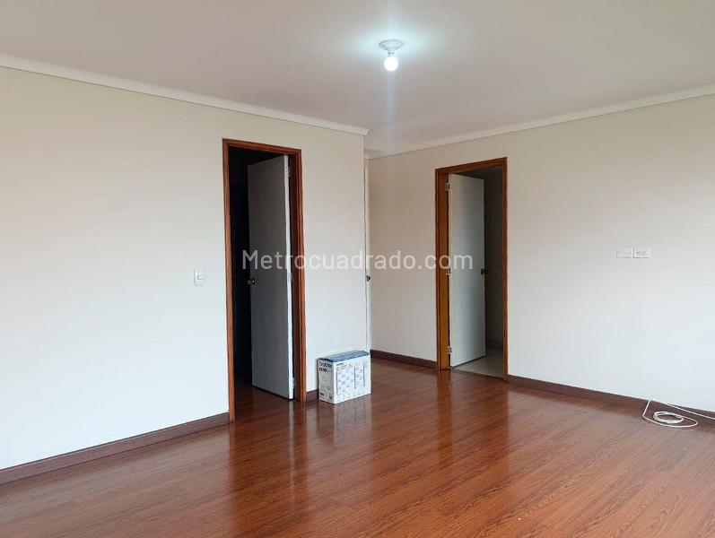 3BR Apartment for Rent in Closed Unit near El Poblado (209 m²) - 9