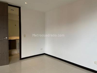 Apartamento de 3 alcobas en arriendo en Sabaneta, Sabaneta, 96 m² · foto 10 de 20
