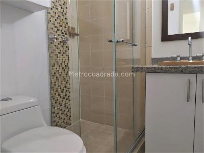Apartamento de 4 alcobas en arriendo en El Poblado Santa Maria De Los Angeles, Medellín, 135 m² · foto 16 de 17