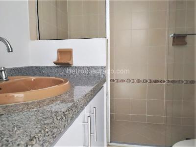 Apartamento de 4 alcobas en arriendo en El Poblado Santa Maria De Los Angeles, Medellín, 135 m² · foto 17 de 17