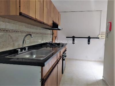 Apartamento de 4 alcobas en arriendo en El Poblado Santa Maria De Los Angeles, Medellín, 135 m² · foto 6 de 17