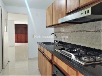 Apartamento de 4 alcobas en arriendo en El Poblado Santa Maria De Los Angeles, Medellín, 135 m² · foto 7 de 17