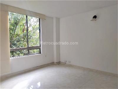Apartamento de 4 alcobas en arriendo en El Poblado Santa Maria De Los Angeles, Medellín, 135 m² · foto 8 de 17