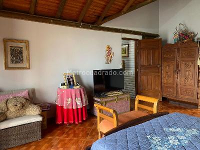 Casa de 4 alcobas en arriendo en Sabaneta, Sabaneta, 320 m² · foto 8 de 20