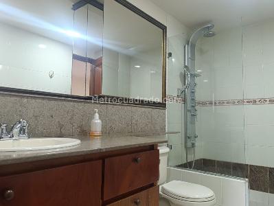 Apartamento de 3 alcobas en arriendo en El Tesoro, Medellín, 150 m² · foto 18 de 20