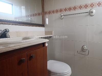 Apartamento de 3 alcobas en arriendo en El Tesoro, Medellín, 150 m² · foto 19 de 20