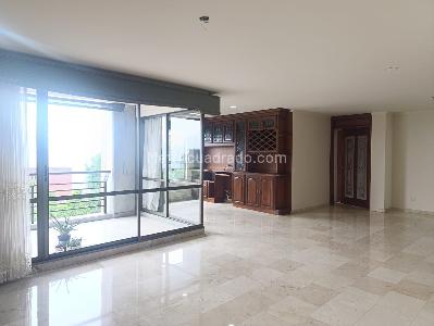 Apartamento de 3 alcobas en arriendo en El Tesoro, Medellín, 150 m² · foto 4 de 20