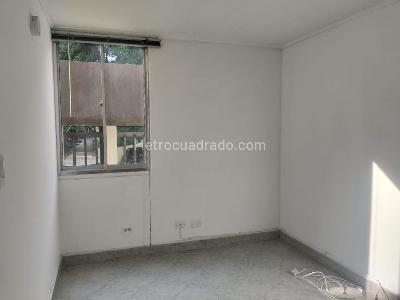 Apartamento de 3 alcobas en arriendo en El Poblado, Medellín, 130 m² · foto 7 de 18