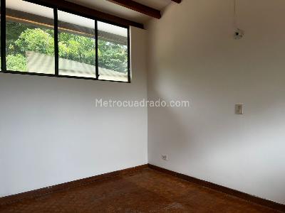 Casa de 3 alcobas en venta en Envigado, Envigado, 233 m² · foto 16 de 20