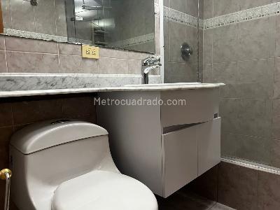 Casa de 3 alcobas en venta en Envigado, Envigado, 233 m² · foto 19 de 20