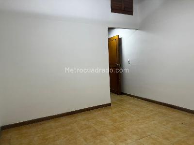 Casa de 3 alcobas en venta en Envigado, Envigado, 233 m² · foto 8 de 20