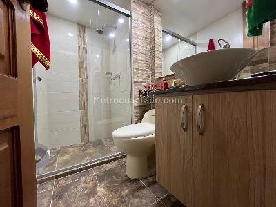 Apartamento de 3 alcobas en venta en El Poblado, Medellín, 127 m² · foto 15 de 17