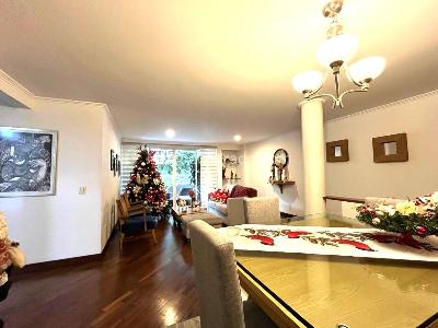 Apartamento de 3 alcobas en venta en El Poblado, Medellín, 127 m² · foto 2 de 17