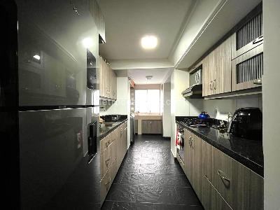 Apartamento de 3 alcobas en venta en El Poblado, Medellín, 127 m² · foto 4 de 17