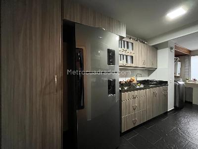 Apartamento de 3 alcobas en venta en El Poblado, Medellín, 127 m² · foto 6 de 17