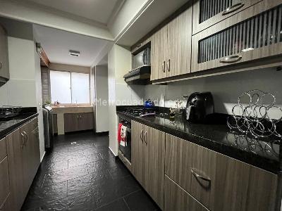 Apartamento de 3 alcobas en venta en El Poblado, Medellín, 127 m² · foto 7 de 17