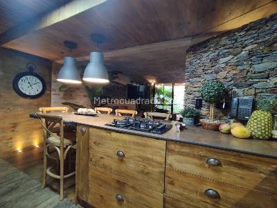 Apartamento de 1 alcoba en venta en El Poblado, Medellín, 100 m² · foto 5 de 17