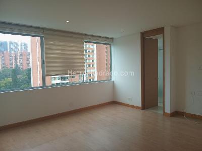 Apartamento de 3 alcobas en arriendo en El Tesoro, Medellín, 278 m² · foto 11 de 19