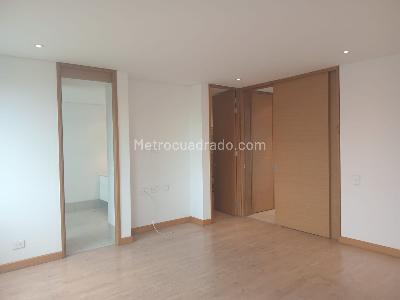 Apartamento de 3 alcobas en arriendo en El Tesoro, Medellín, 278 m² · foto 12 de 19