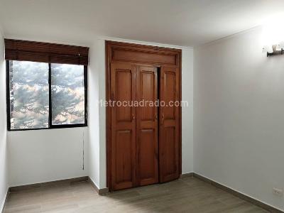 Apartamento de 4 alcobas en arriendo en El Poblado, Medellín, 185 m² · foto 12 de 18