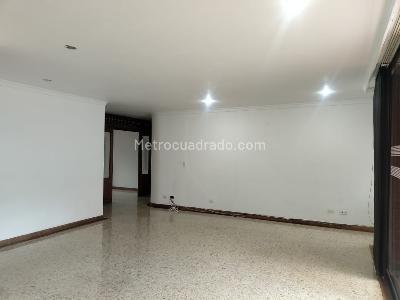 Apartamento de 4 alcobas en arriendo en El Poblado, Medellín, 185 m² · foto 3 de 18